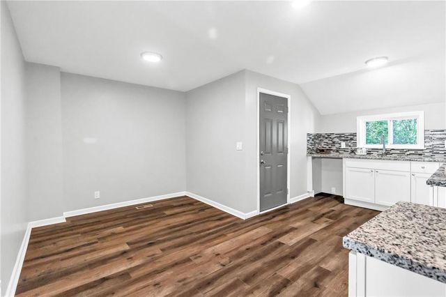 7130 the Paseo Boulevard, Kansas City, MO 64132