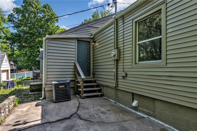 7130 the Paseo Boulevard, Kansas City, MO 64132