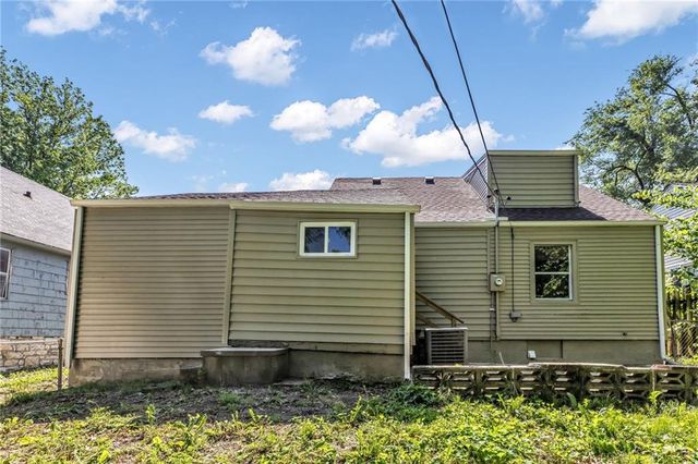 7130 the Paseo Boulevard, Kansas City, MO 64132