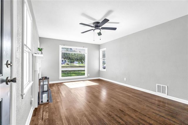 7130 the Paseo Boulevard, Kansas City, MO 64132