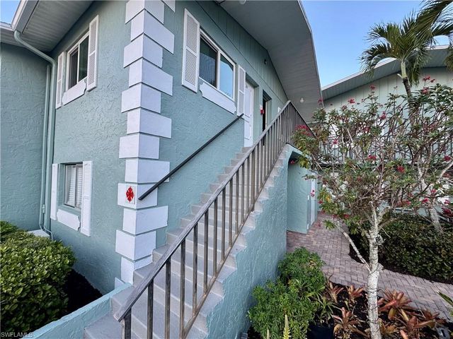 8061 Country RD 202, Fort Myers, FL 33919