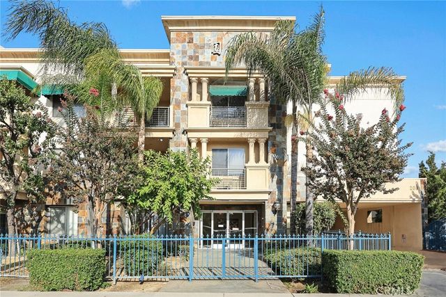 208 N Lincoln Avenue 303, Monterey Park, CA 91755