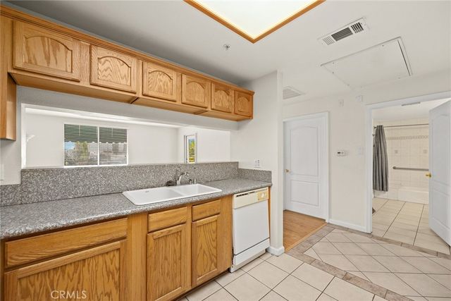208 N Lincoln Avenue 303, Monterey Park, CA 91755