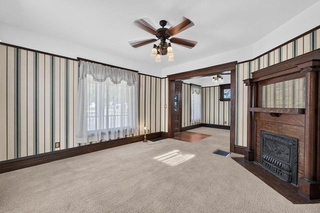 501 W Rollin Street, Edgerton, WI 53534