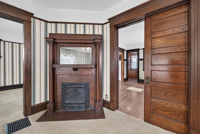 501 W Rollin Street, Edgerton, WI 53534