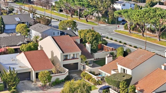 517 Martinique Drive, Redwood City, CA 94065