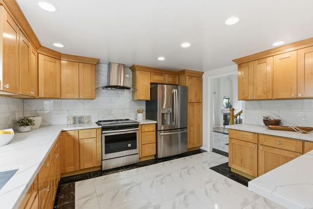 517 Martinique Drive, Redwood City, CA 94065