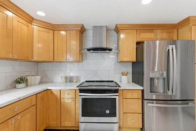 517 Martinique Drive, Redwood City, CA 94065