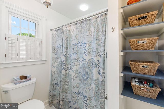 2 GREENVALE RD, Westminster, MD 21157