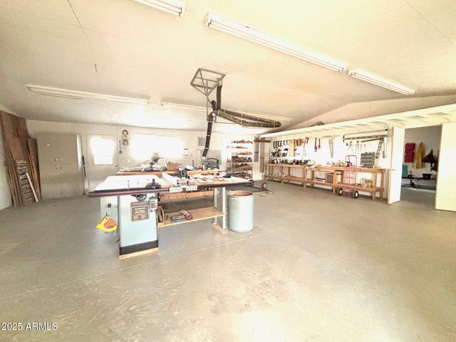 23335 W STAGHORN Lane, Congress, AZ 85332