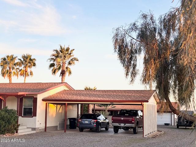 23335 W STAGHORN Lane, Congress, AZ 85332