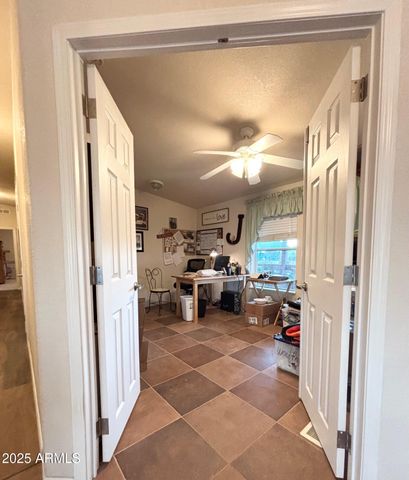 23335 W STAGHORN Lane, Congress, AZ 85332