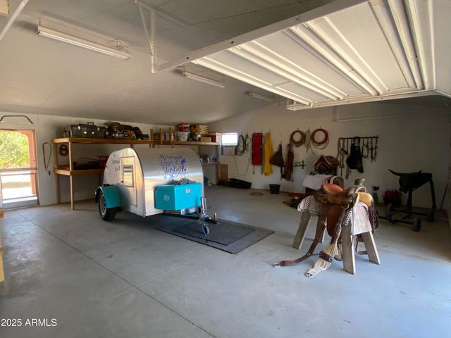 23335 W STAGHORN Lane, Congress, AZ 85332