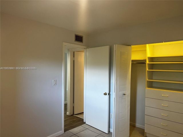 4111 Stirling Rd 308, Dania Beach, FL 33314