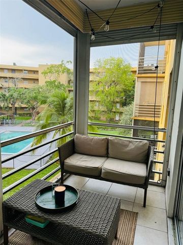 4111 Stirling Rd 308, Dania Beach, FL 33314