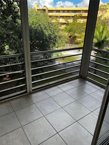 4111 Stirling Rd 308, Dania Beach, FL 33314