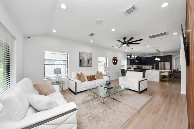 4723 Marietta Lane, Houston, TX 77021