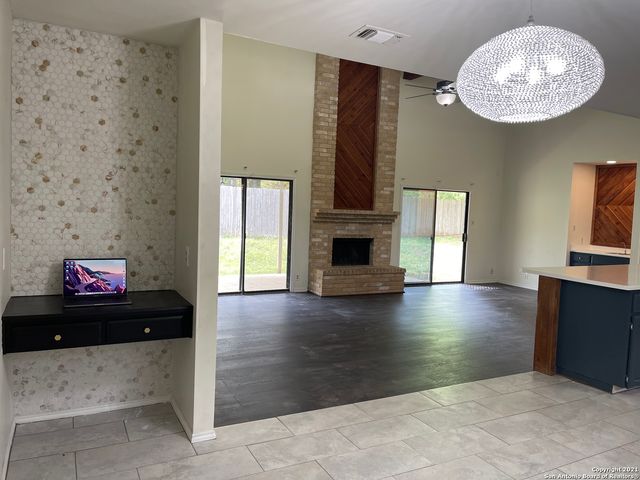 6158 DESERT TRAIL ST, San Antonio, TX 78249