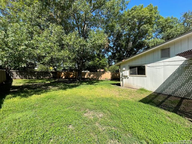 6158 DESERT TRAIL ST, San Antonio, TX 78249