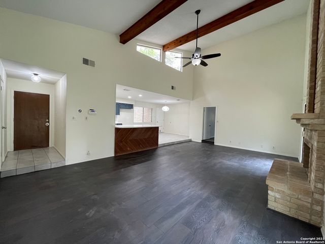 6158 DESERT TRAIL ST, San Antonio, TX 78249