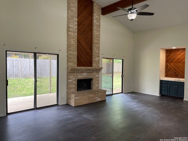 6158 DESERT TRAIL ST, San Antonio, TX 78249