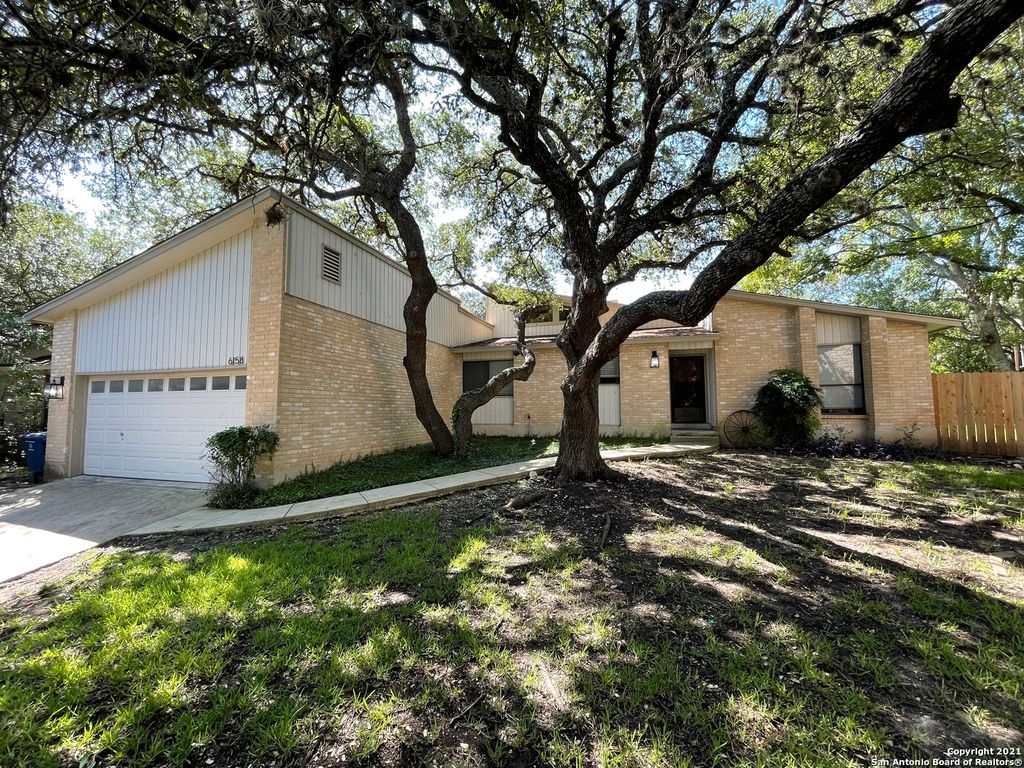 6158 DESERT TRAIL ST, San Antonio, TX 78249