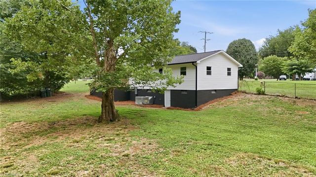 214 Kendall Mill Road, Thomasville, NC 27360