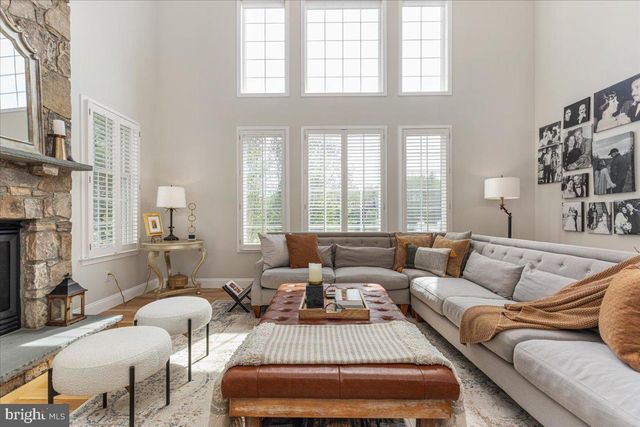 15043 GAINES MILL CIR, Haymarket, VA 20169