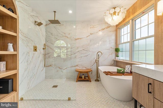 15043 GAINES MILL CIR, Haymarket, VA 20169
