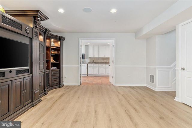 15043 GAINES MILL CIR, Haymarket, VA 20169