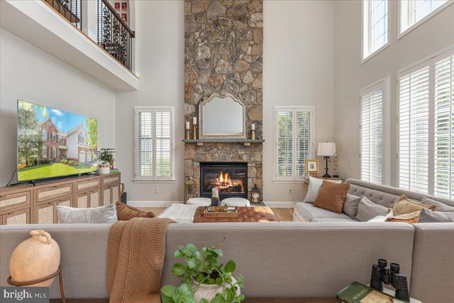 15043 GAINES MILL CIR, Haymarket, VA 20169