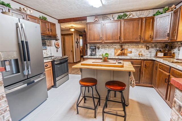 978 Longbranch Road, Nocona, TX 76255