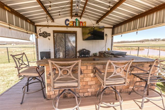 978 Longbranch Road, Nocona, TX 76255