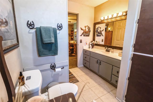 978 Longbranch Road, Nocona, TX 76255