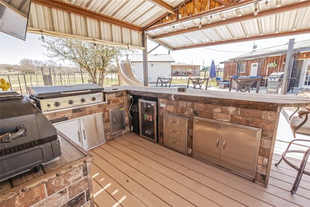978 Longbranch Road, Nocona, TX 76255