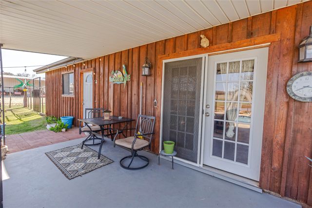 978 Longbranch Road, Nocona, TX 76255