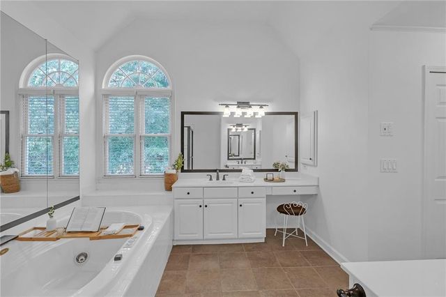 1953 Kennard Place, Snellville, GA 30078