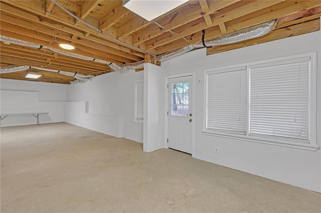 1953 Kennard Place, Snellville, GA 30078
