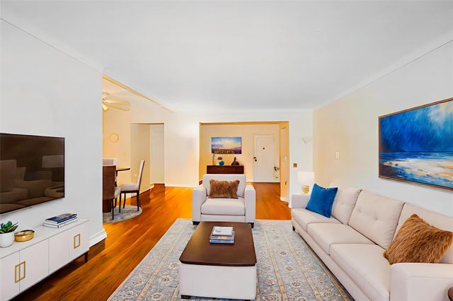 3441 85th 3A, Jackson Heights, NY 11372