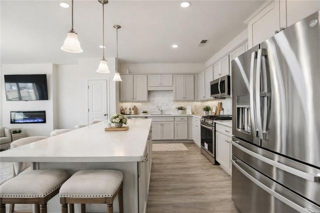 1123 Chastain Drive, Sugar Hill, GA 30518
