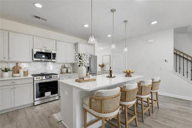 1123 Chastain Drive, Sugar Hill, GA 30518