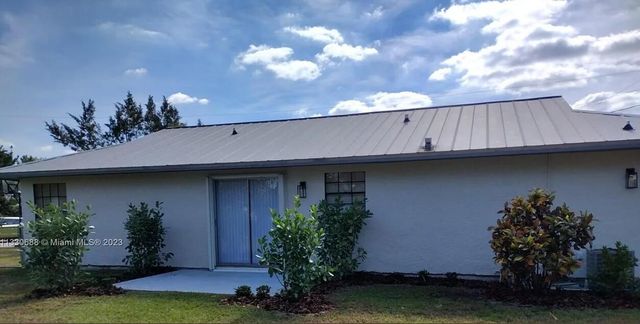 841 NW Riverside Drive, Port St. Lucie, Port St Lucie, FL 34983