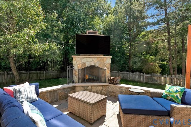 12300 Reed Forest Ct, Glen Allen, VA 23059