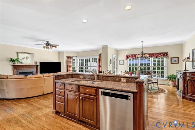 12300 Reed Forest Ct, Glen Allen, VA 23059