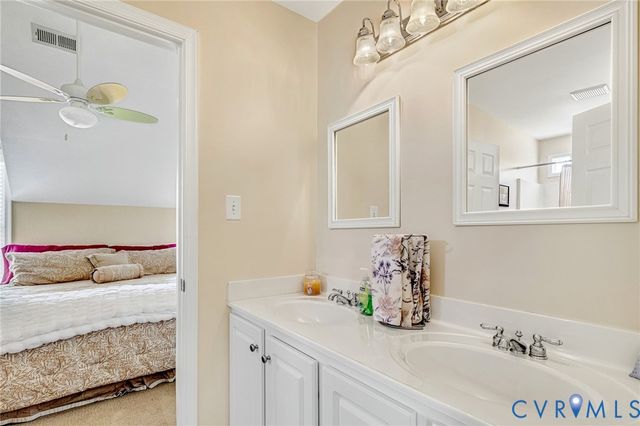 12300 Reed Forest Ct, Glen Allen, VA 23059