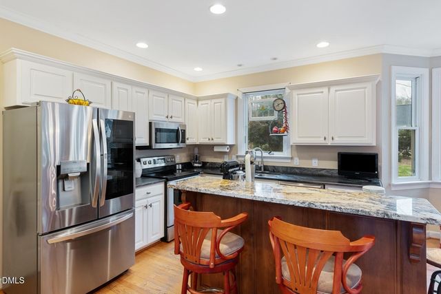 3505 Creekwood Bluffs Court, Apex, NC 27539