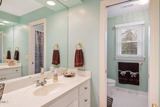 3505 Creekwood Bluffs Court, Apex, NC 27539