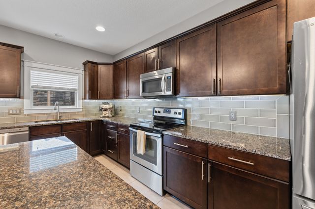 3709 161st Street, Urbandale, IA 50323
