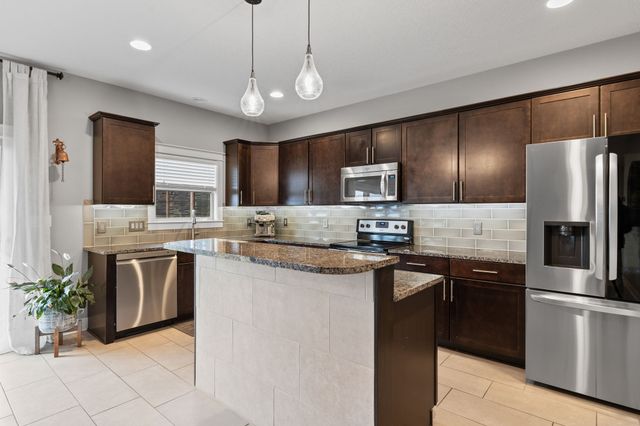 3709 161st Street, Urbandale, IA 50323