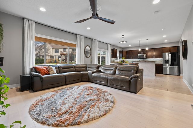 3709 161st Street, Urbandale, IA 50323